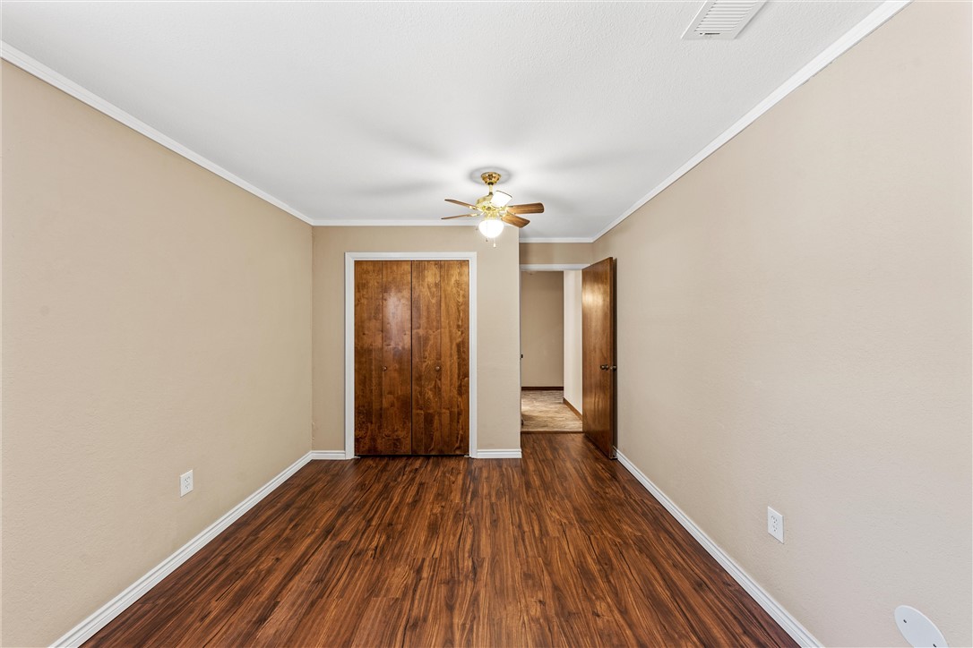1016 Cardinal Drive, Woodway, Texas image 29