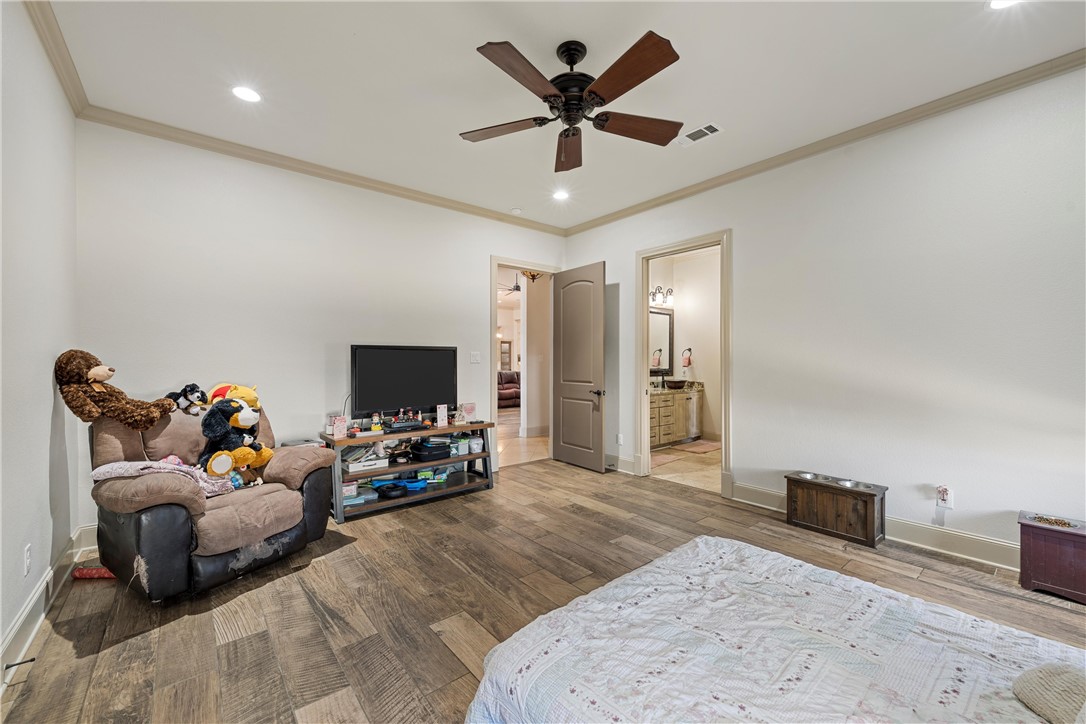 11030 Hidden Bluff Blf, McGregor, Texas image 40