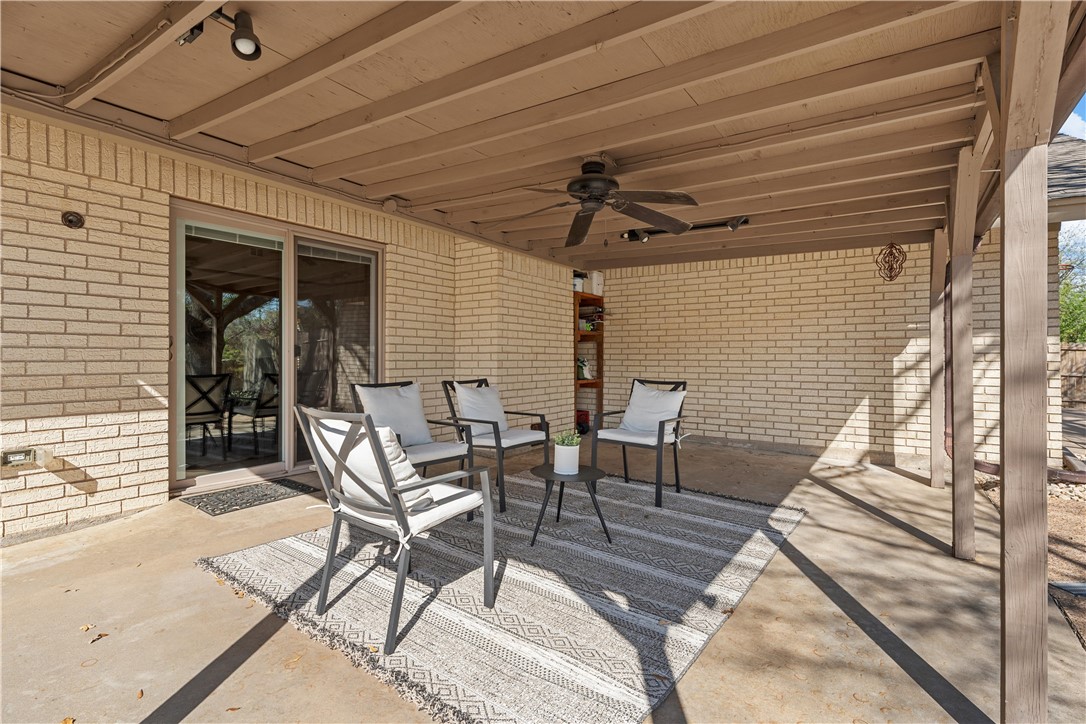 741 Ivy Ann Drive, Woodway, Texas image 7