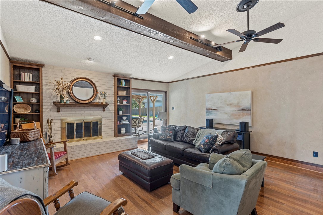 741 Ivy Ann Drive, Woodway, Texas image 15