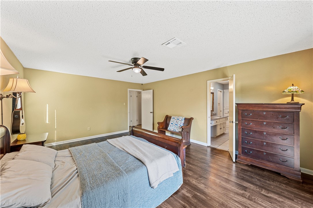 741 Ivy Ann Drive, Woodway, Texas image 33