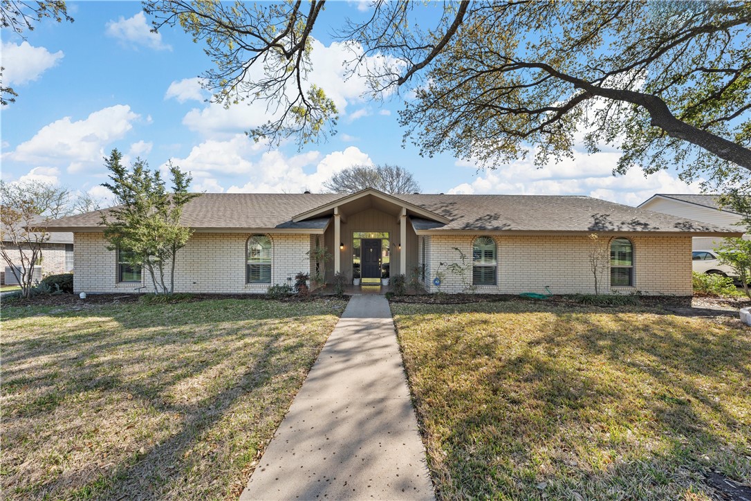741 Ivy Ann Drive, Woodway, Texas image 8