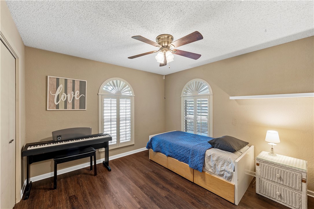 741 Ivy Ann Drive, Woodway, Texas image 30