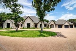 1136 Queen Elizabeth Drive, McGregor, Texas image 14