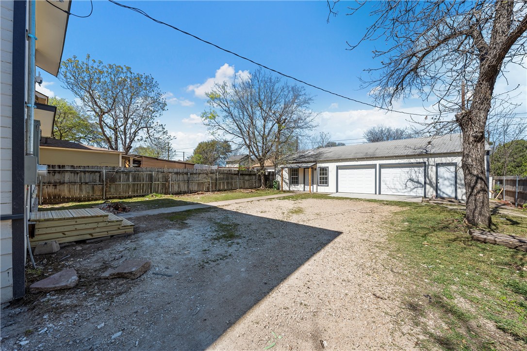 2211 Morrow Avenue, Waco, Texas image 27
