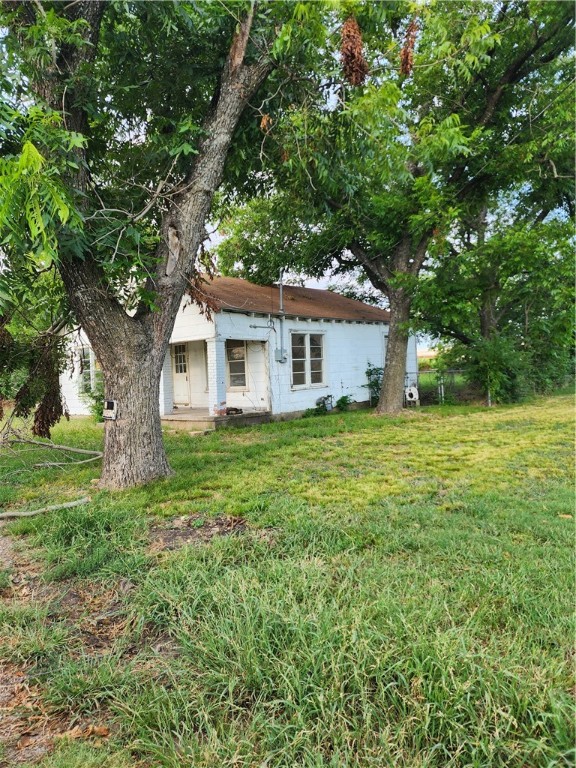 107 Mott Street, Elm Mott, Texas image 2