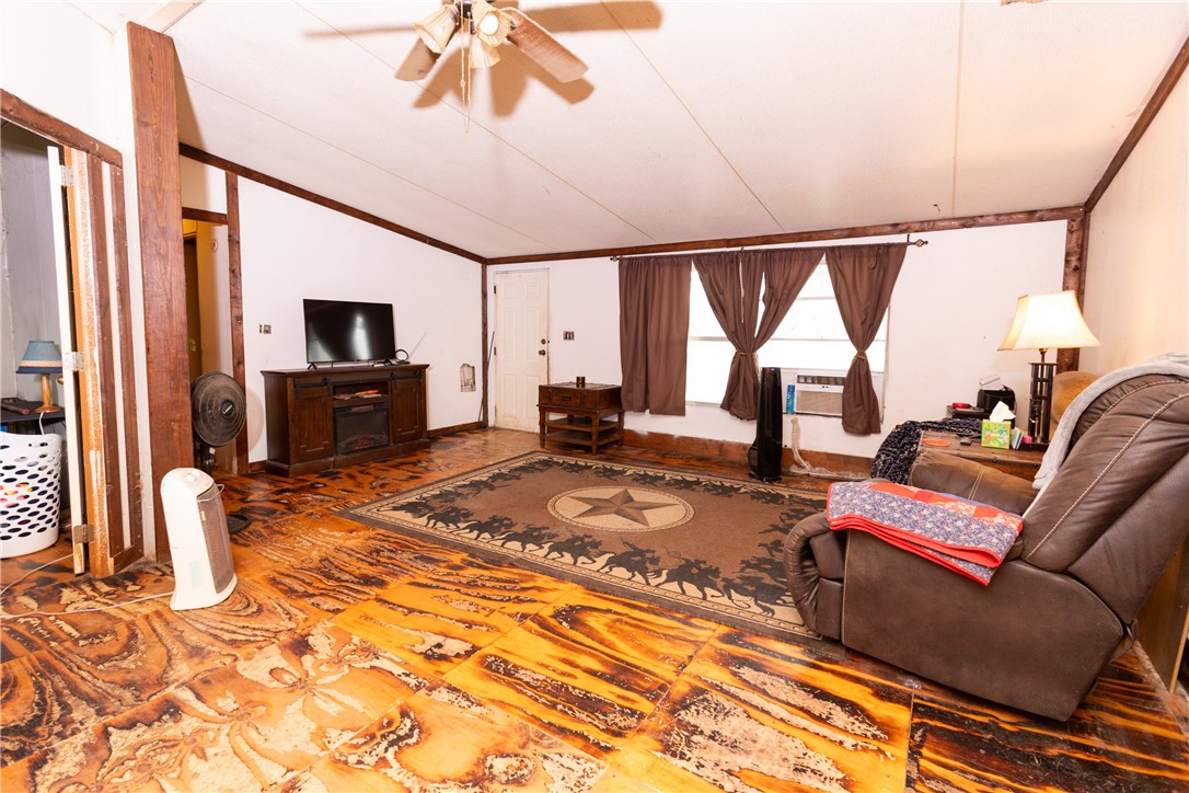 1834 Theresa Lane, Moody, Texas image 17