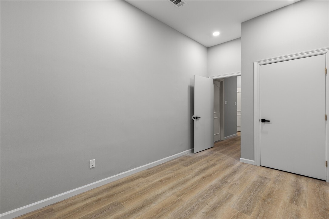 3013 Deerwood Drive, Waco, Texas image 34