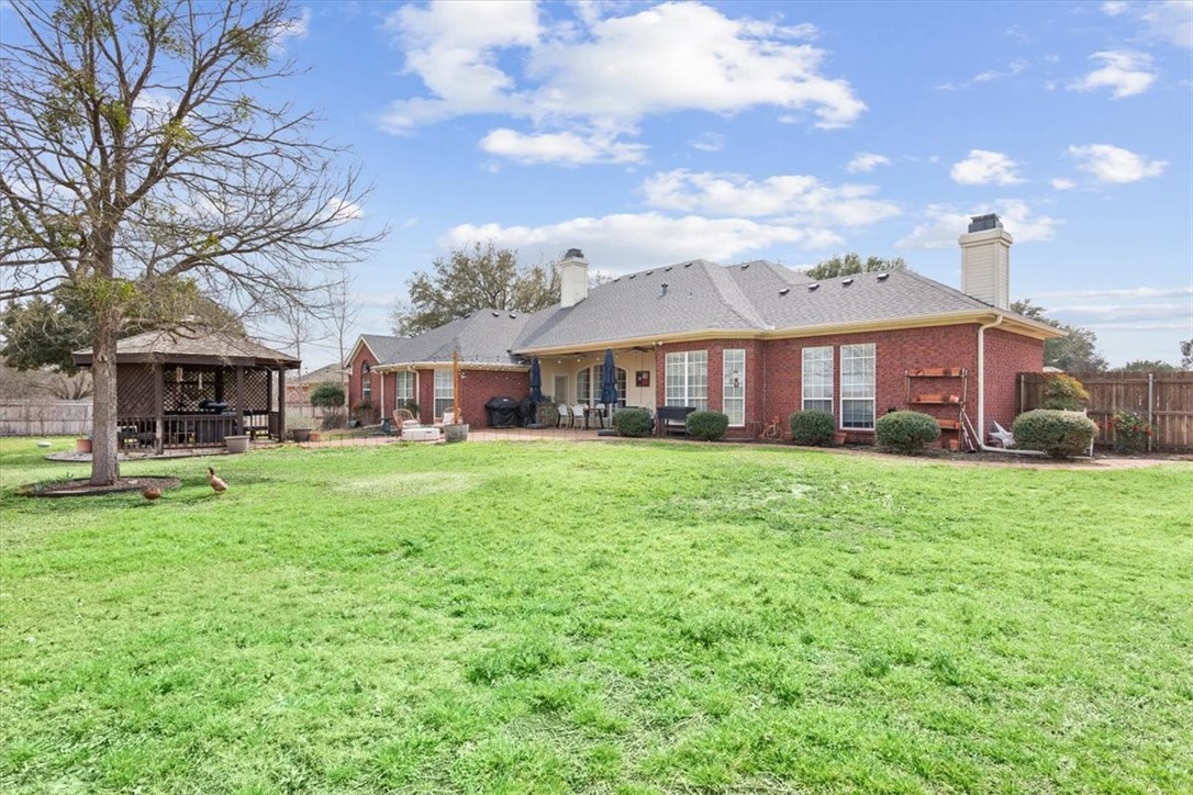 122 Greentree Drive, Crawford, Texas image 34