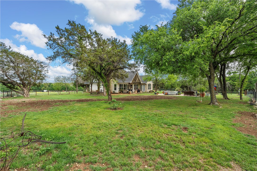 1074 Lifestyle Lane, McGregor, Texas image 43