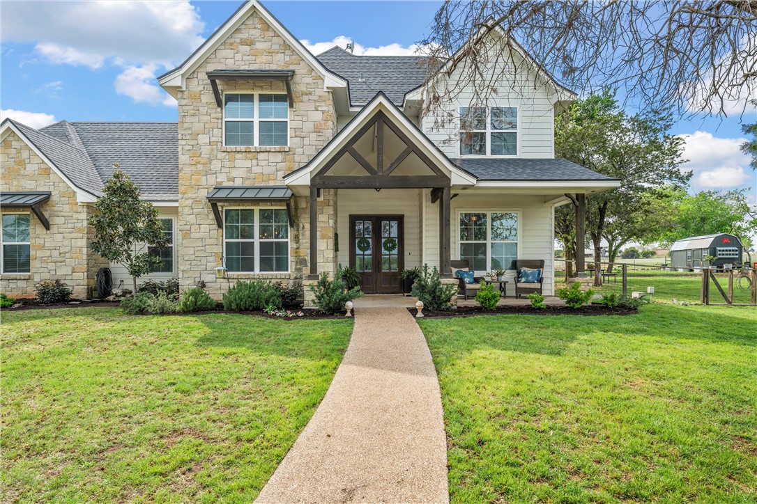 1074 Lifestyle Lane, McGregor, Texas image 2