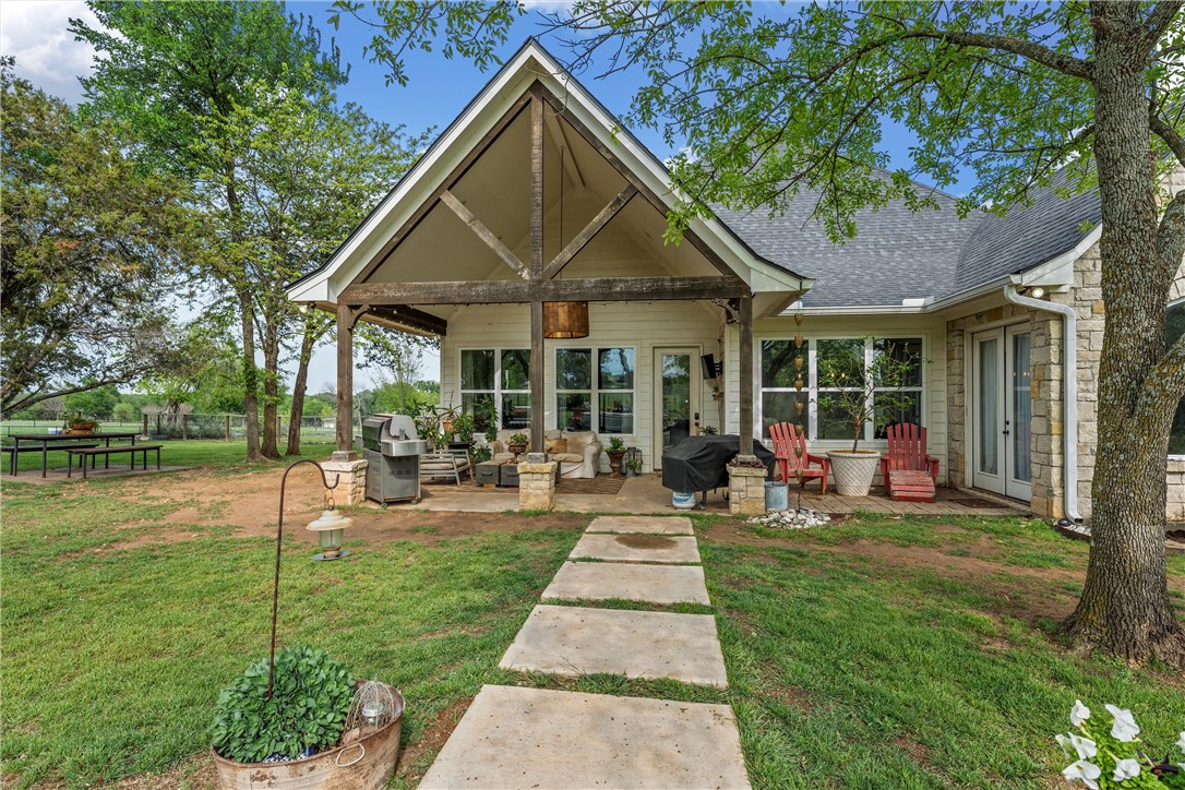 1074 Lifestyle Lane, McGregor, Texas image 40