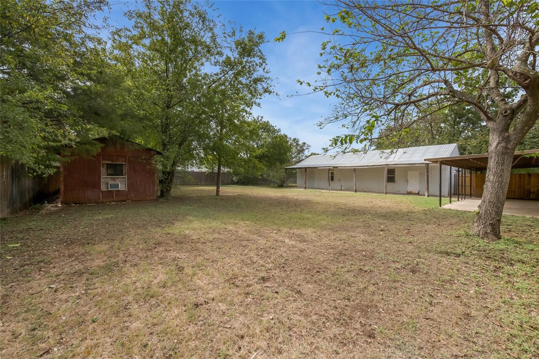 710 W 4th Street, McGregor, Texas image 27