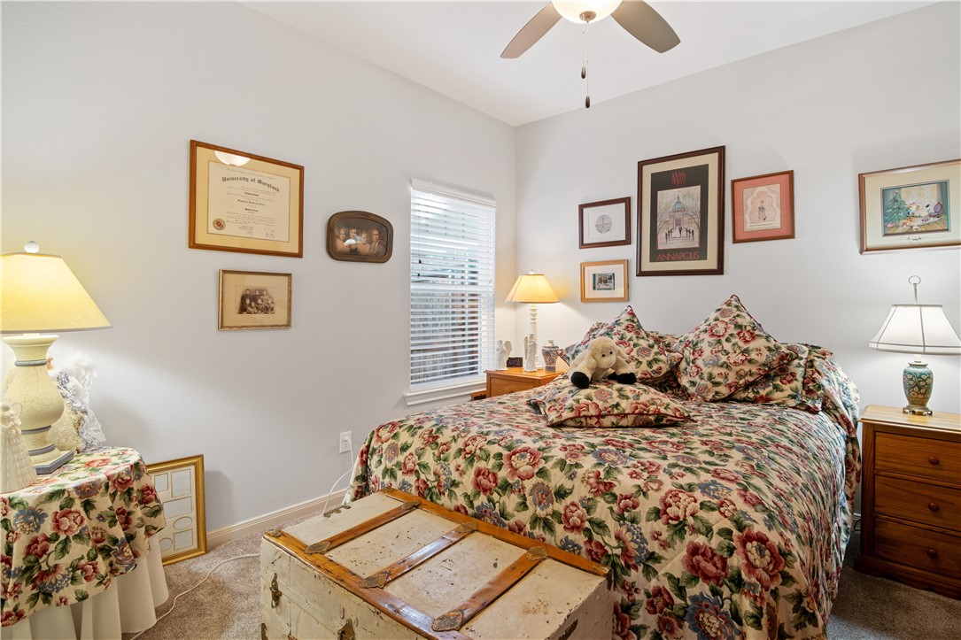 422 Travis Drive, McGregor, Texas image 18