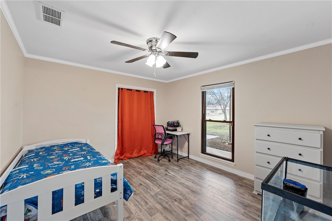 220 Ivy Lane, Hewitt, Texas image 23