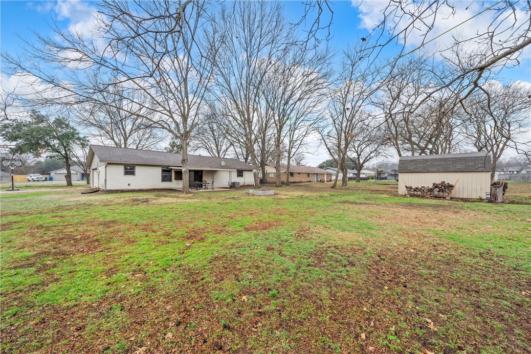 220 Ivy Lane, Hewitt, Texas image 25