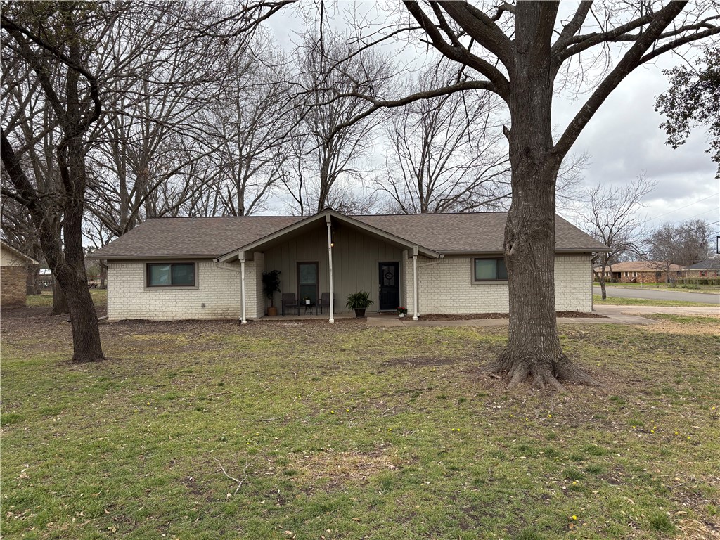220 Ivy Lane, Hewitt, Texas image 3