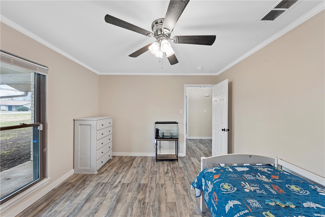 220 Ivy Lane, Hewitt, Texas image 24