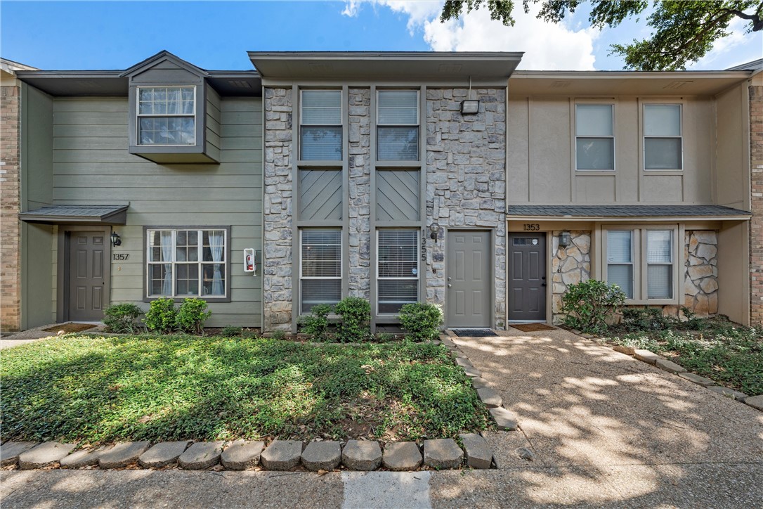 1355 S 11th Street, Waco, Texas image 1