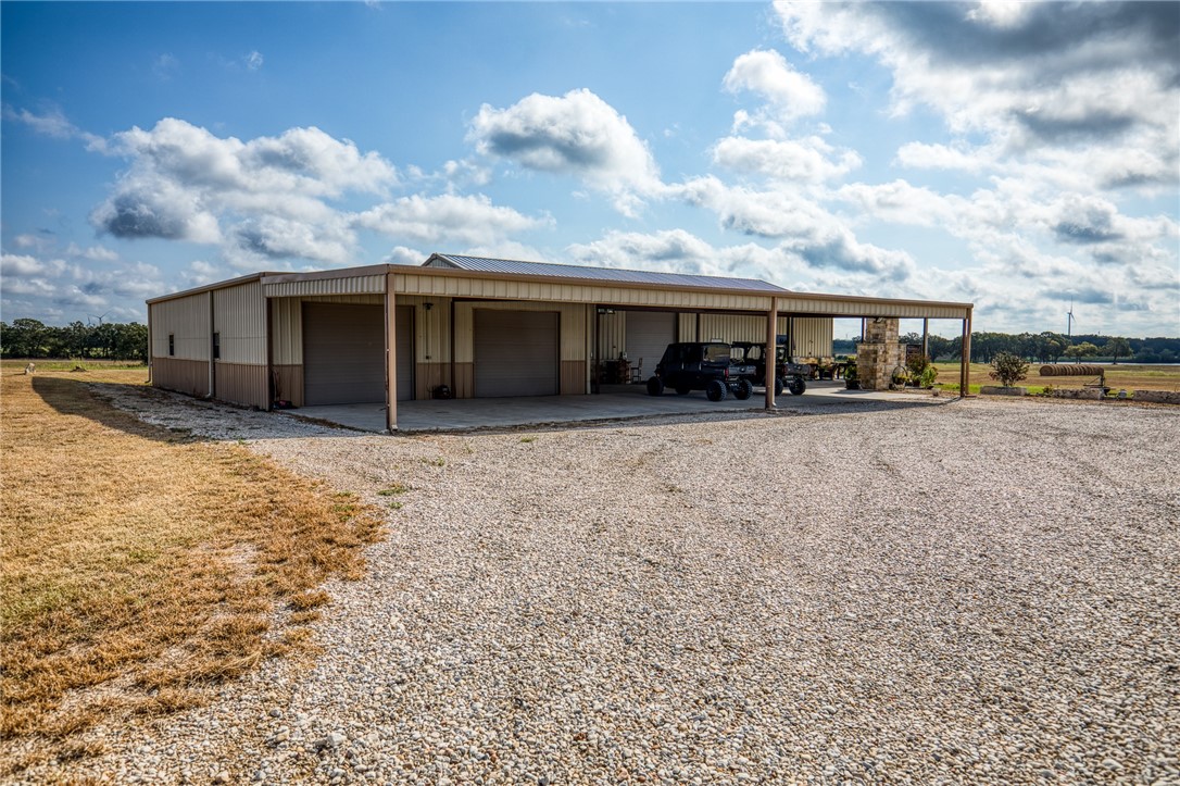 3096 Happy Swaner Lane, Axtell, Texas image 10