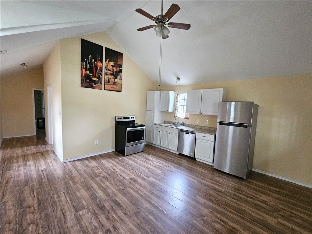 916 W Angeline Street, Groesbeck, Texas image 3