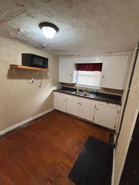 105 & 103 N Oak Street, Lorena, Texas image 12