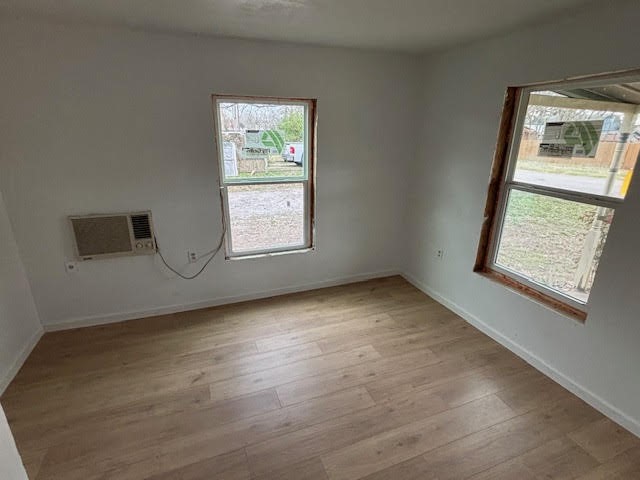 105 & 103 N Oak Street, Lorena, Texas image 6