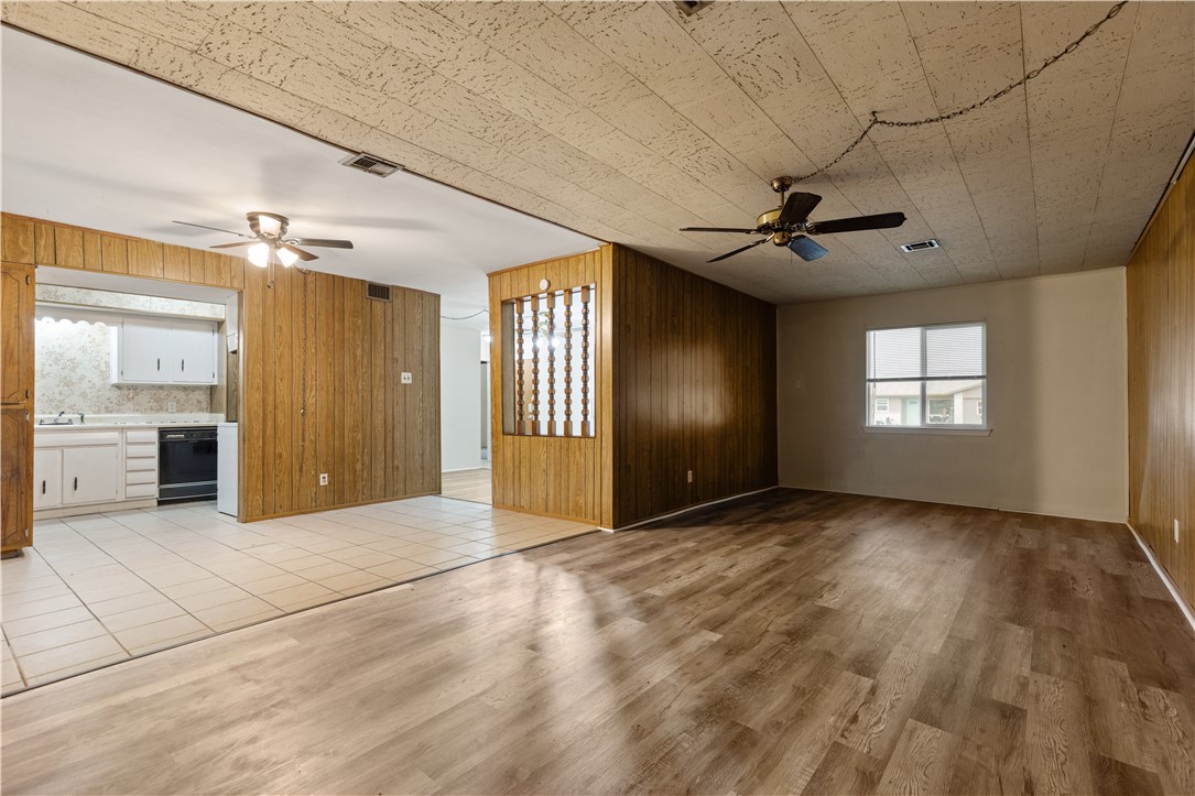 3905 Sherry Lane, Waco, Texas image 31