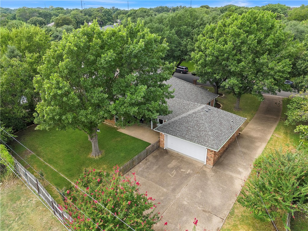 10022 Sandalwood Drive, Woodway, Texas image 39