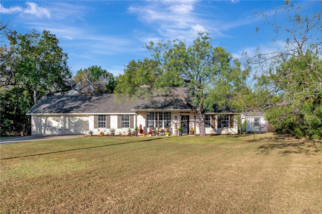 34038 Stonewood Drive, Whitney, Texas image 1