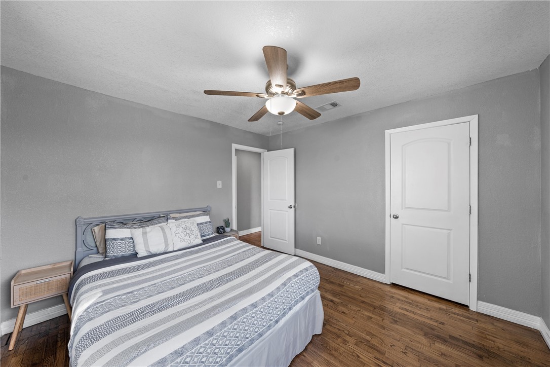 1100 W White Oak Road, West, Texas image 29