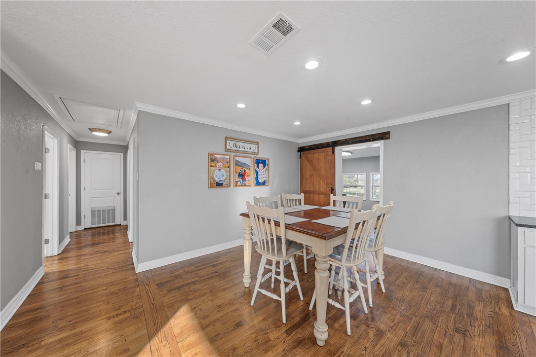 1100 W White Oak Road, West, Texas image 15