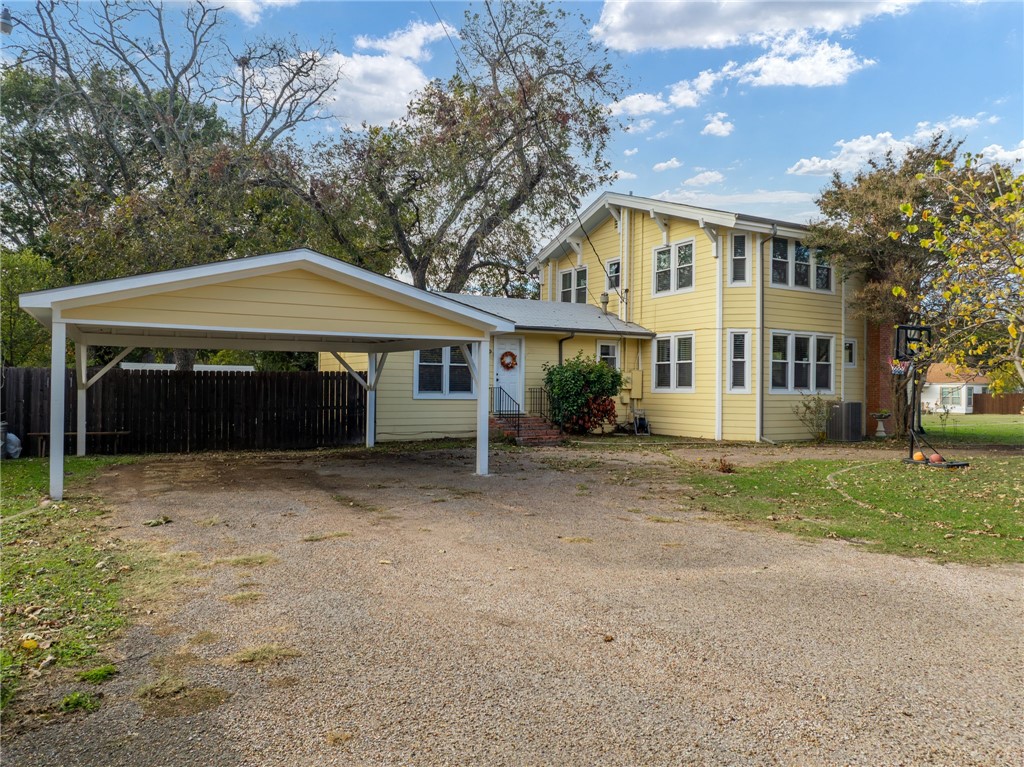 1056 Park Drive, Hillsboro, Texas image 2