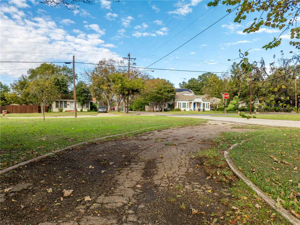 1056 Park Drive, Hillsboro, Texas image 30