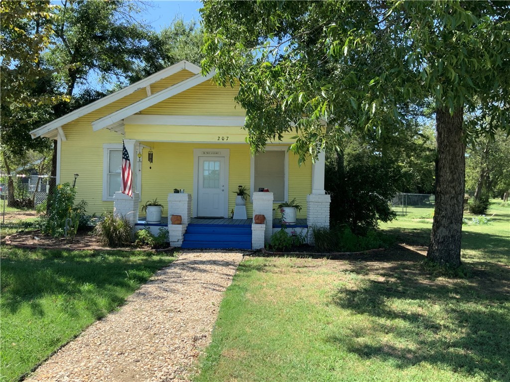 207 N Archer Street, Groesbeck, Texas image 6