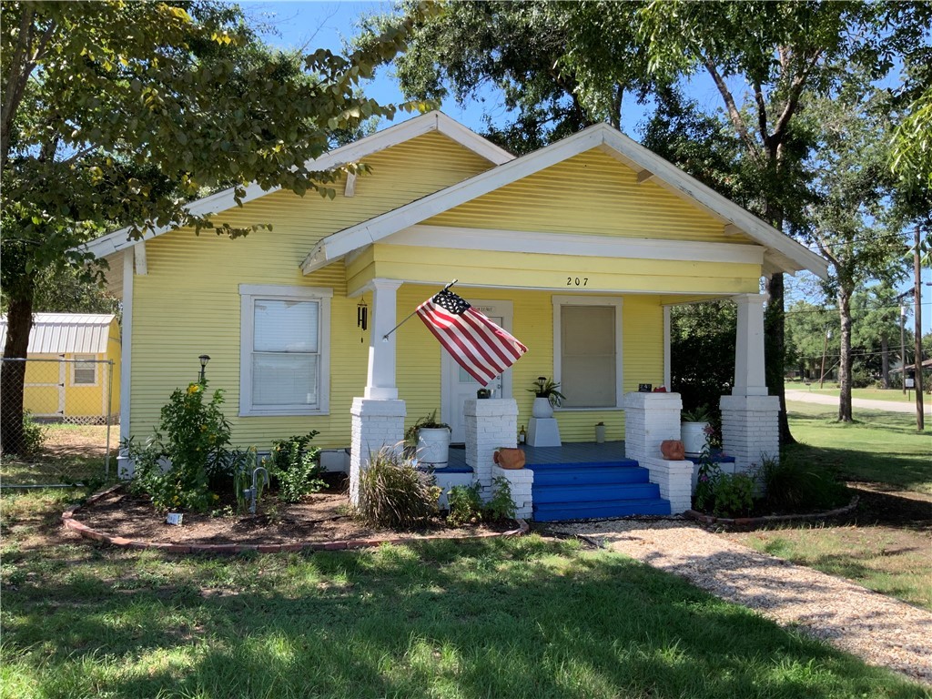 207 N Archer Street, Groesbeck, Texas image 1