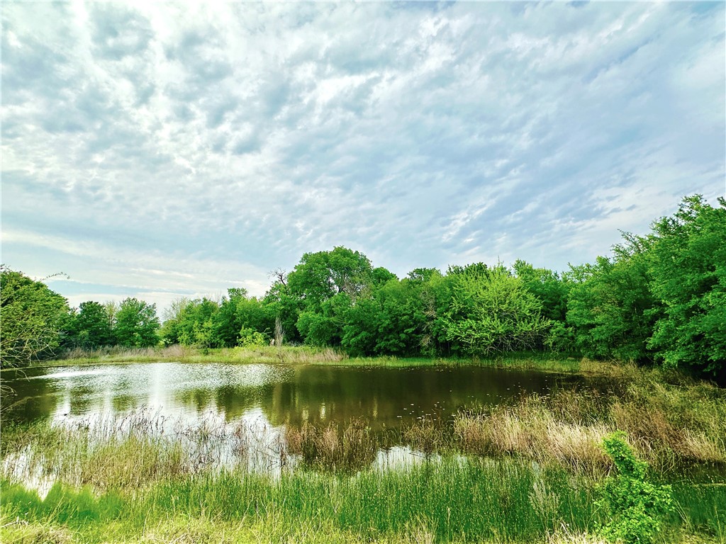 2385 W Moonlight Drive, Waco, Texas image 43