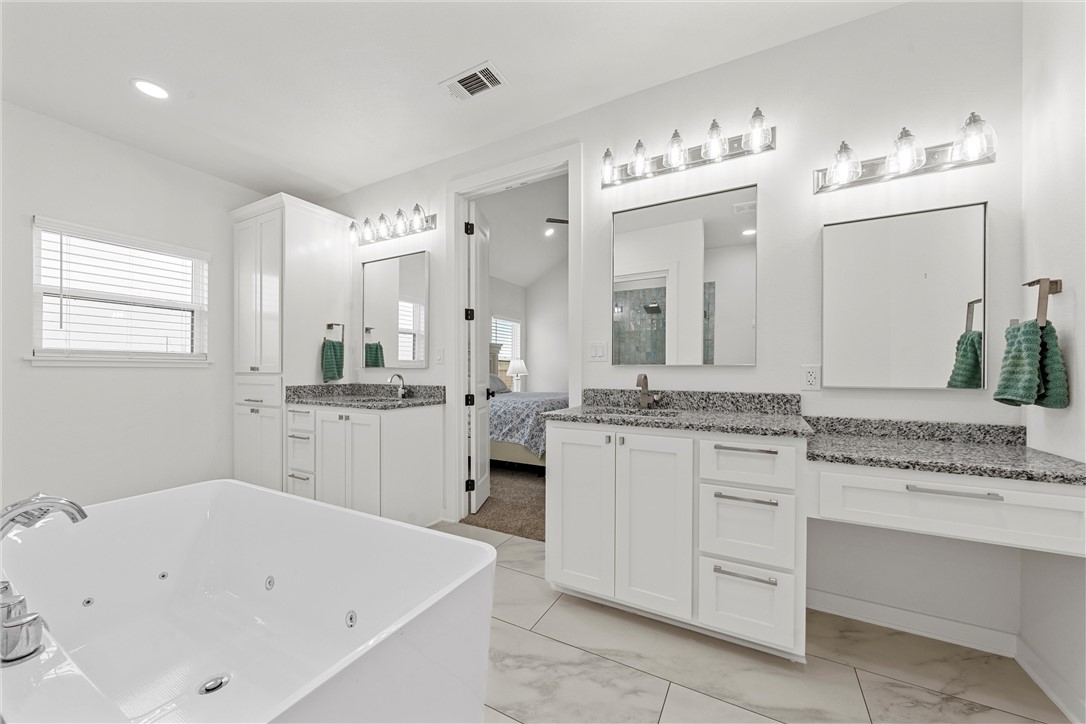 37 Pareya Circle, West, Texas image 17