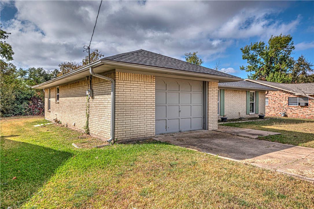 214 Royal Drive, Marlin, Texas image 4