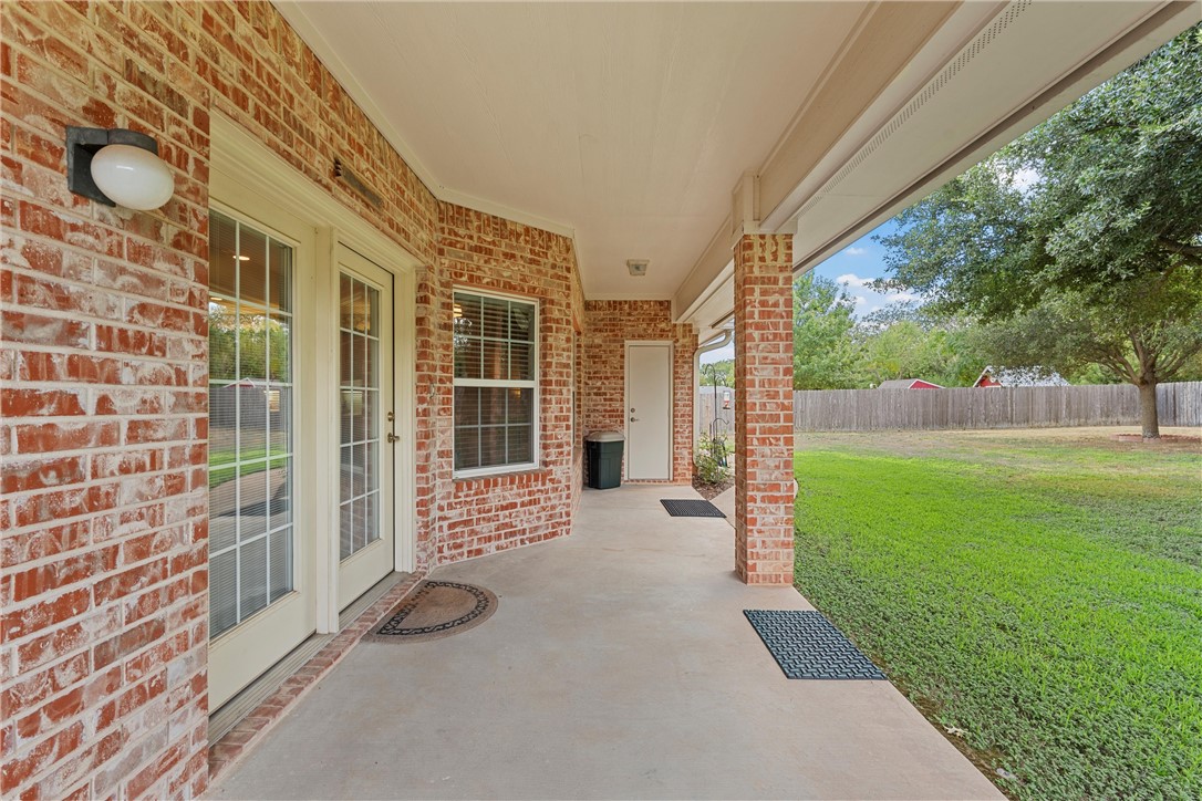 1104 S Harrison Street, West, Texas image 32