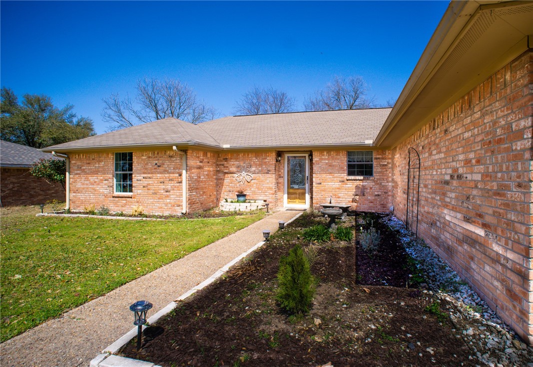 1016 Clark Street, Mexia, Texas image 3