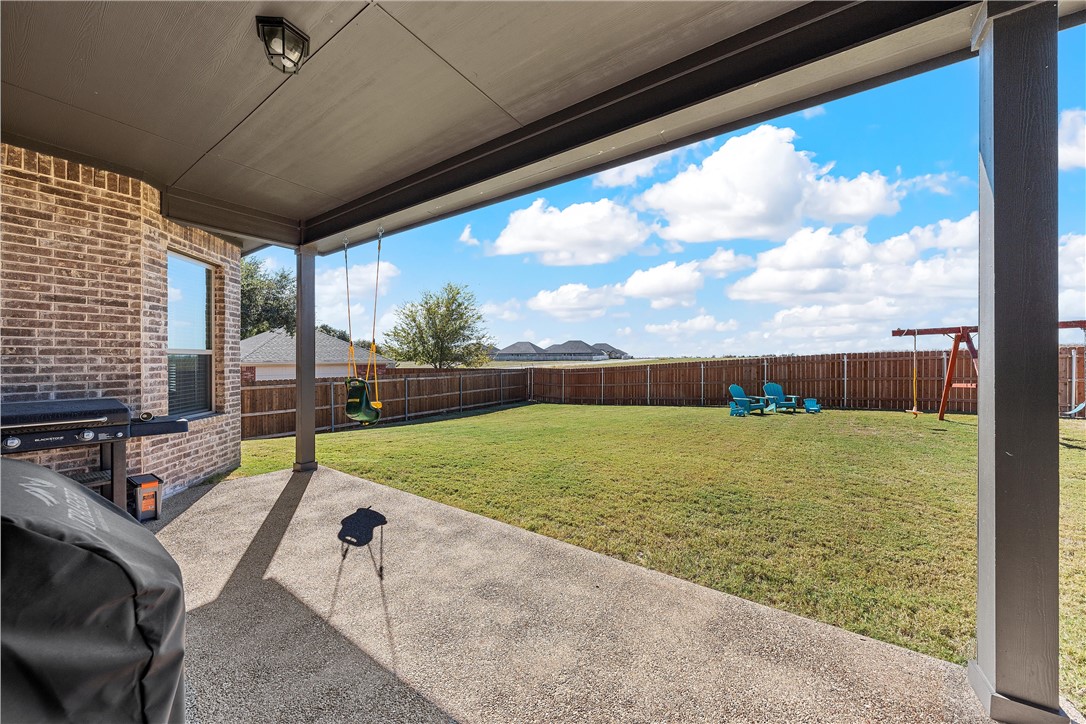 2321 Paddington Way Way, Lorena, Texas image 33