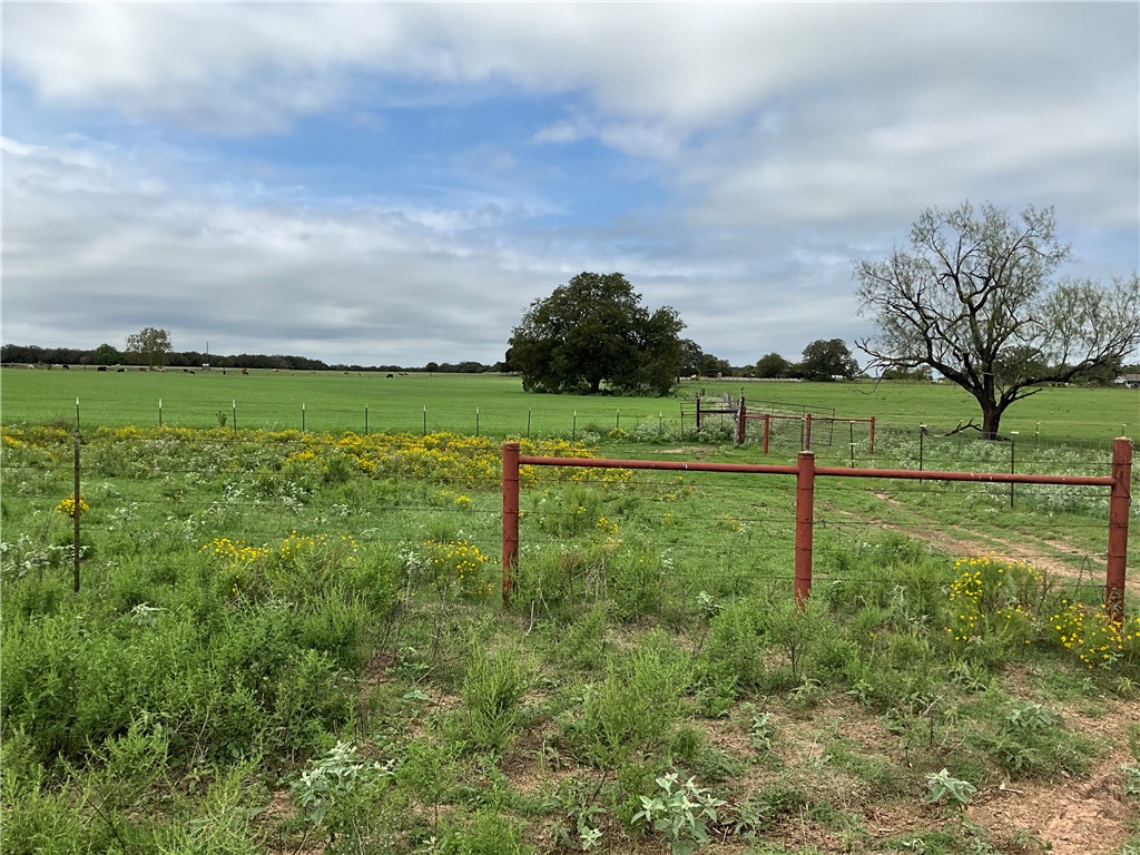 731 Hcr 2215, Aquilla, Texas image 11