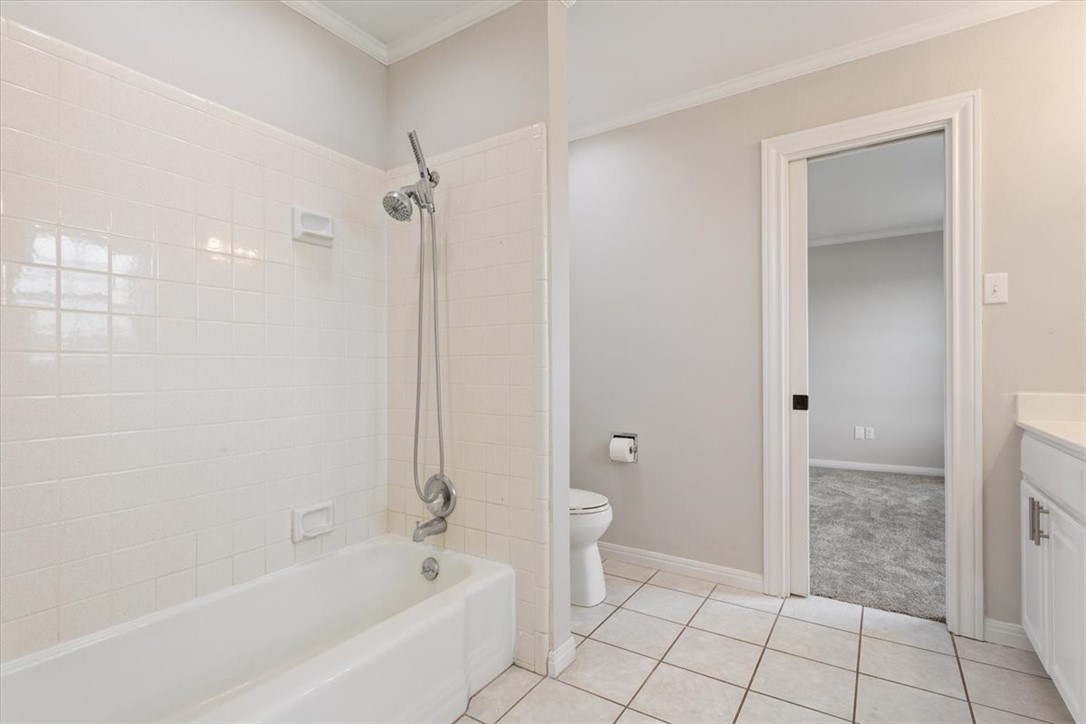 915 Estates Drive, Woodway, Texas image 31
