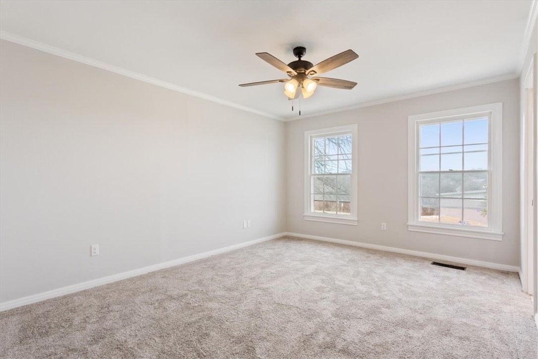915 Estates Drive, Woodway, Texas image 32