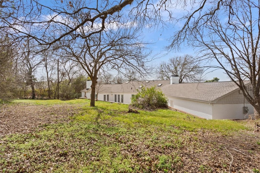 915 Estates Drive, Woodway, Texas image 42