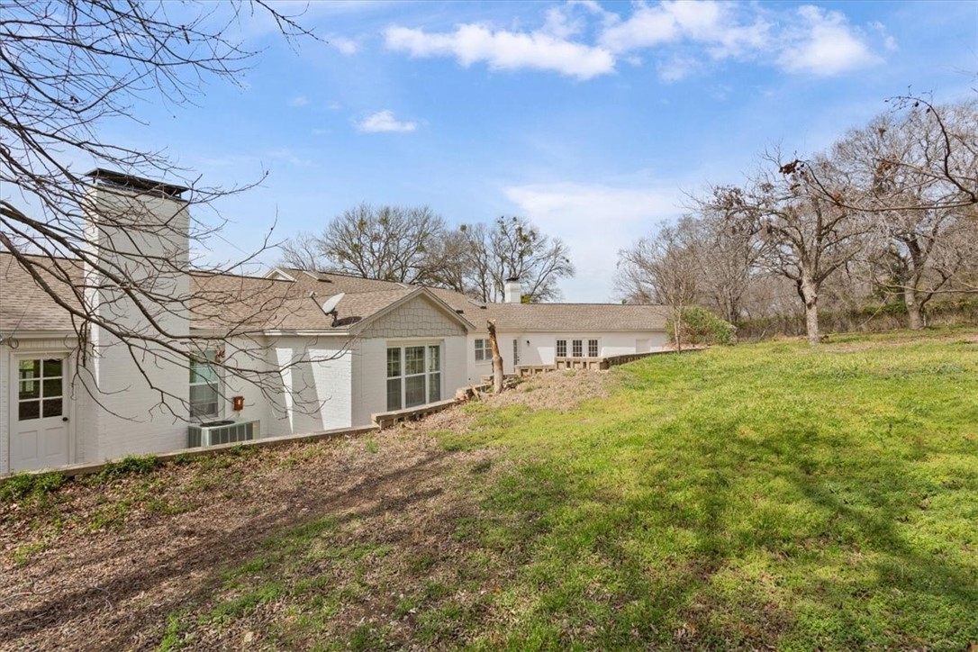 915 Estates Drive, Woodway, Texas image 41