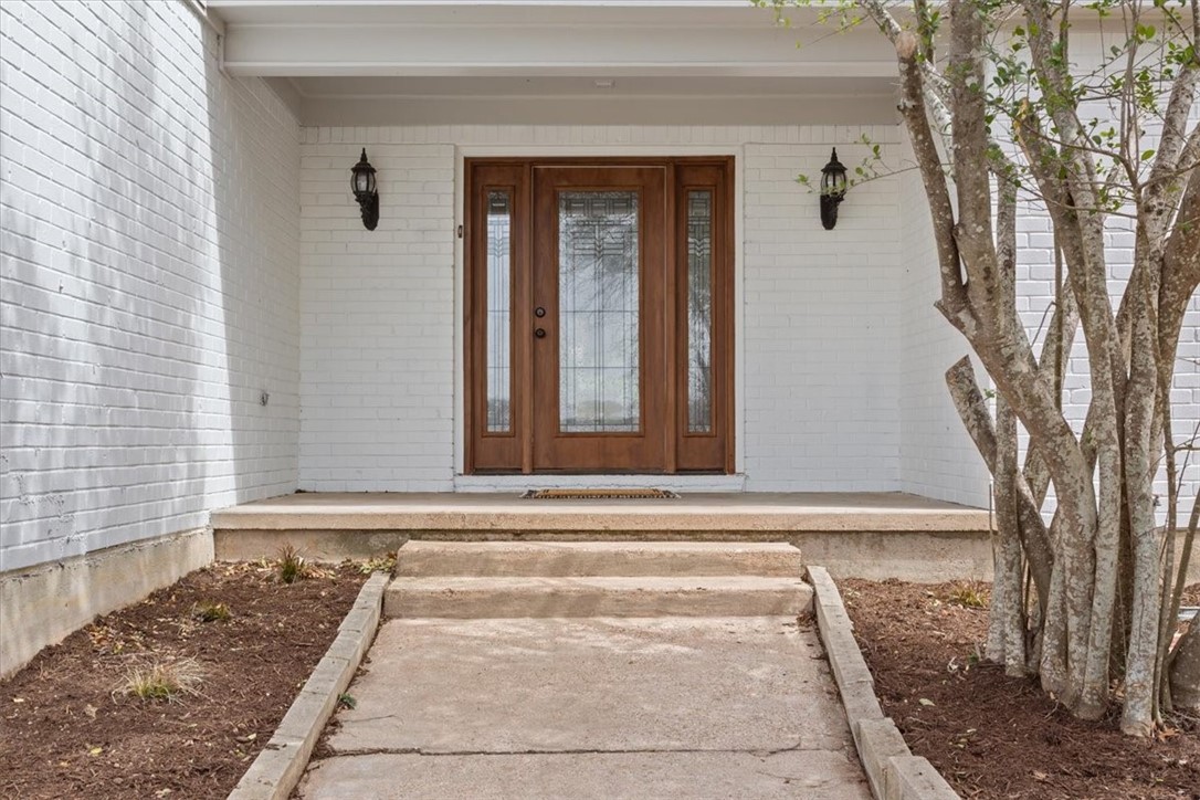 915 Estates Drive, Woodway, Texas image 6