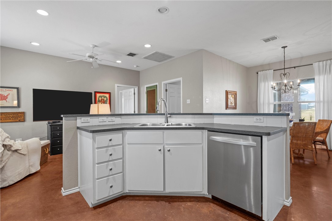 2712 Burl Lane, Lorena, Texas image 13