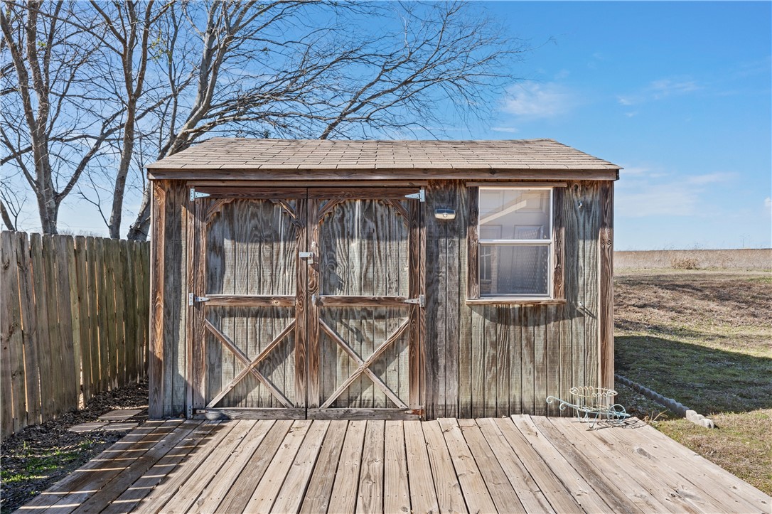 204 Topaz Circle, Hewitt, Texas image 19